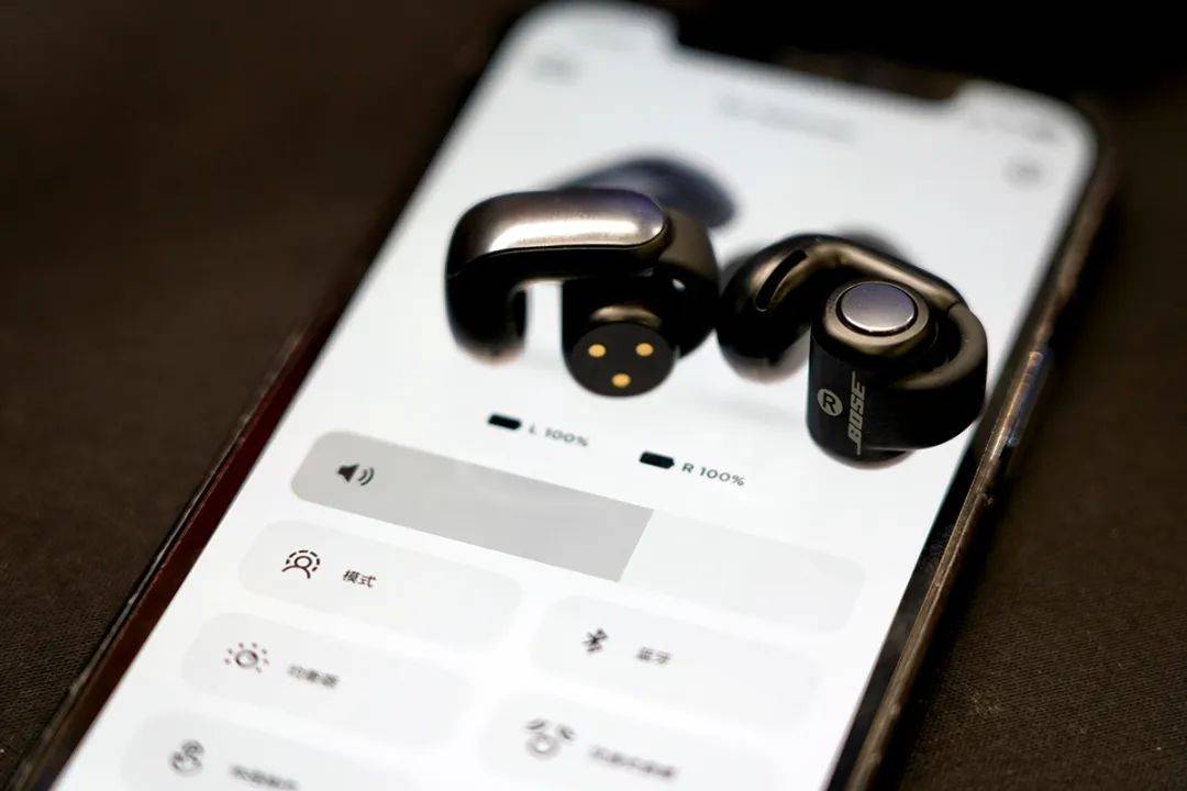 Bose Open Earbuds Ultra ：实现全天无感佩戴的开放式耳机