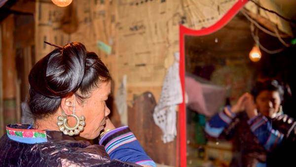 40年前，那位印在一元人民币上的侗族女孩，如今现状如何？