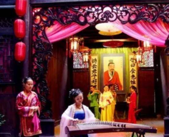 古代去一次青楼到底要花多少钱，换算成人民币又是多少？去不起