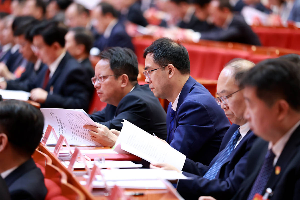 中共河南省委十一届九次全会今日开幕